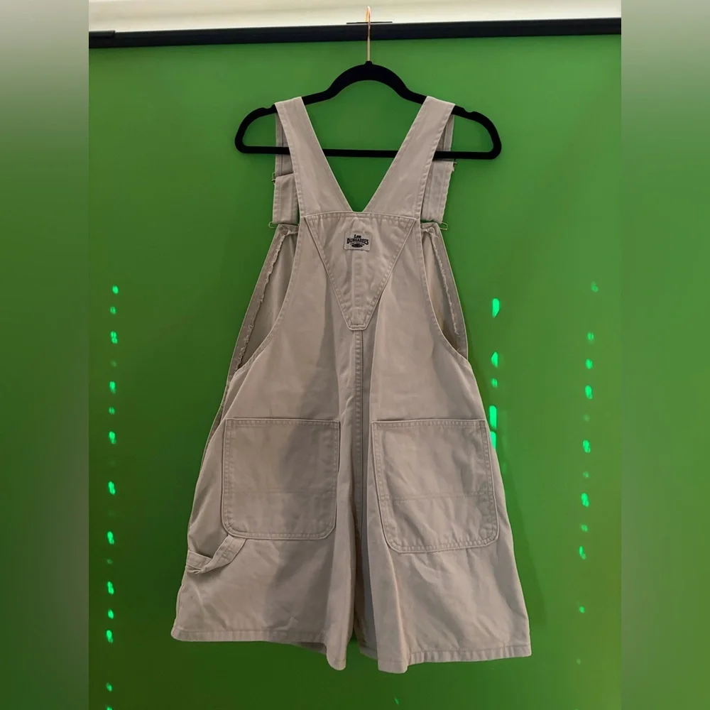 Vintage ‘90s Lee Dungarees Khaki Short Overalls - Picture 6 of 6